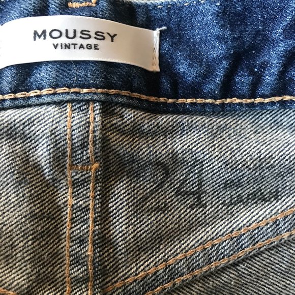 🌸Moussy Vintage Distressed Jeans, 24 - Picture 8 of 10